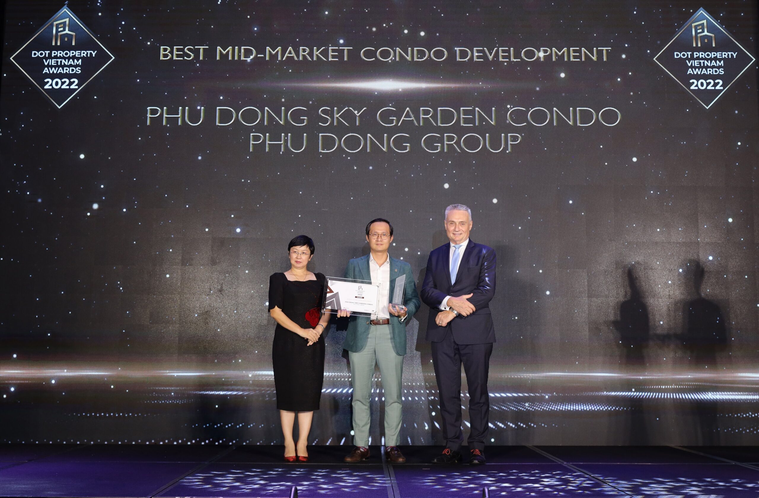 Phú Đông Sky Garden vươn cao từng ngày và dự kiến hoàn thành vào năm 2024.