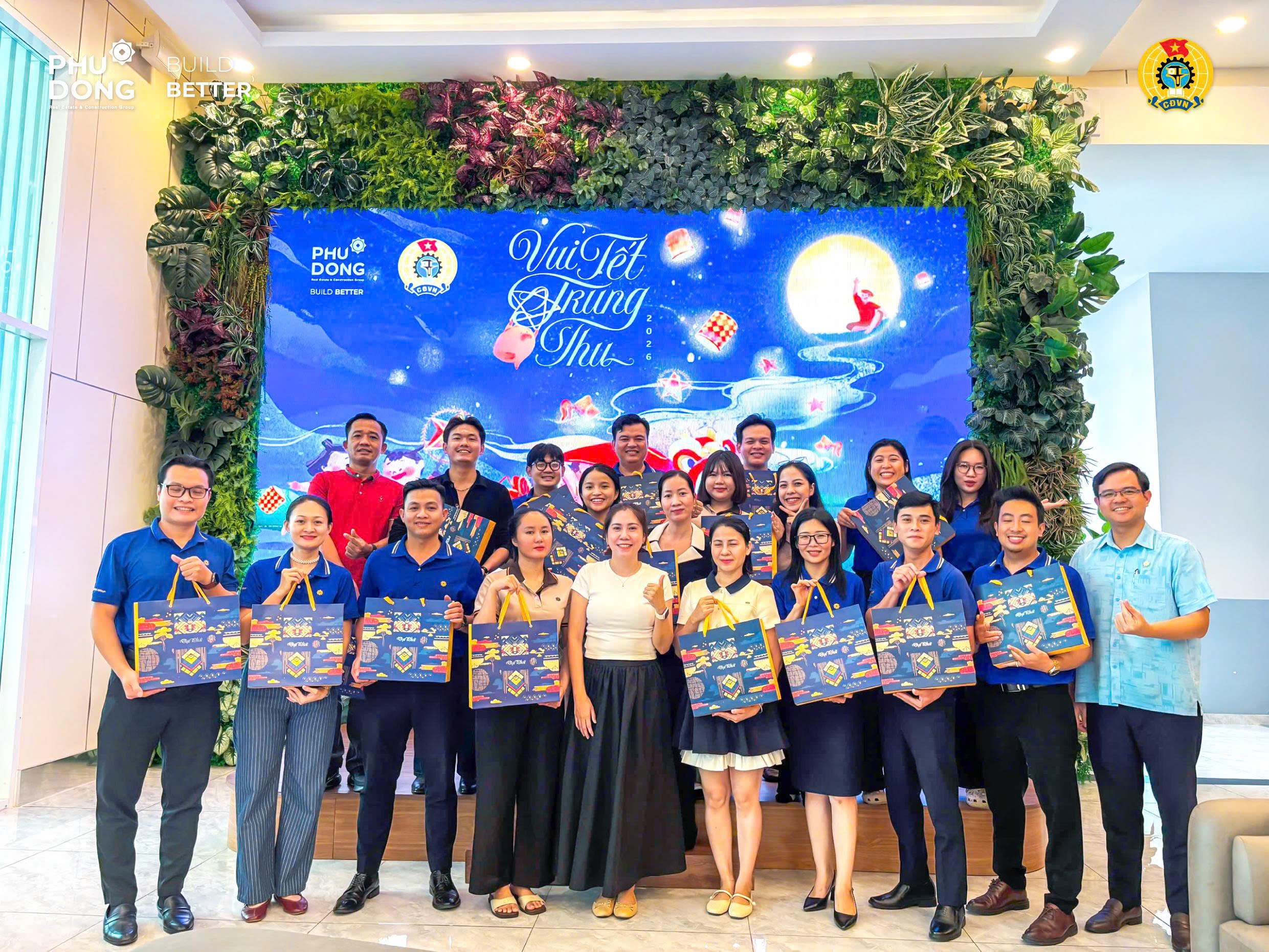 Công Đoàn Cơ Sở Phú Đông Tặng Quà Trung Thu Cho Cán Bộ Nhân Viên